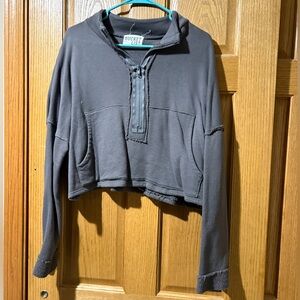 BUCKETLIST Gray Women's Cropped Sweater